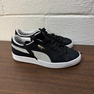 Kids 5.5 puma suede shoes